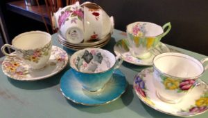 Nicole Kennedy for Aubrey Brechan Pretty Little Vintage Candles