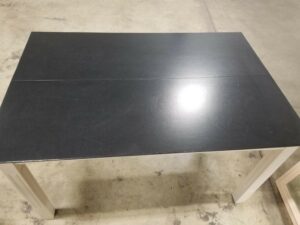 Expandable dining table black and white