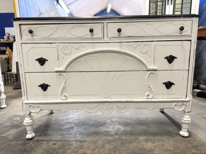 Vintage Farmhouse Dresser - Image 5